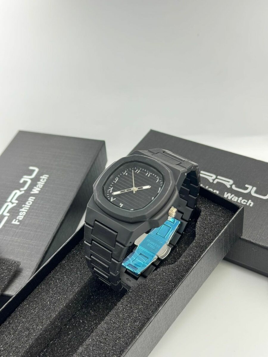 Montre élégante CRRJU homme