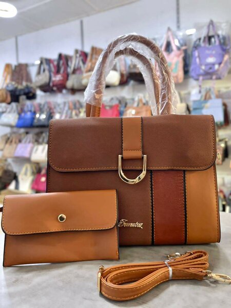 Sac à main élégant en cuir