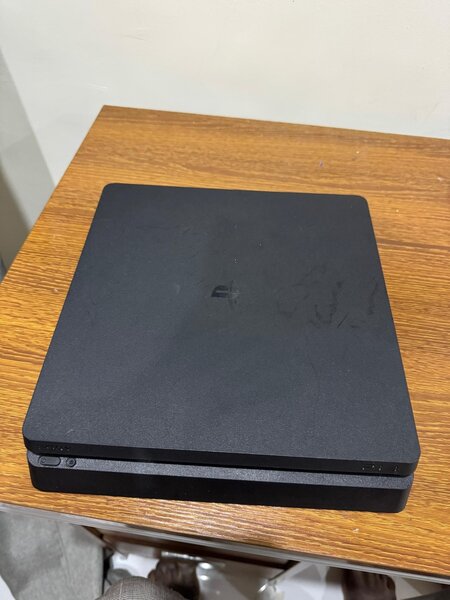 Sony PlayStation 4 Slim Console