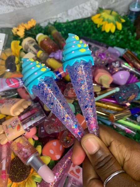 Gloss à lèvres fantaisie brillant