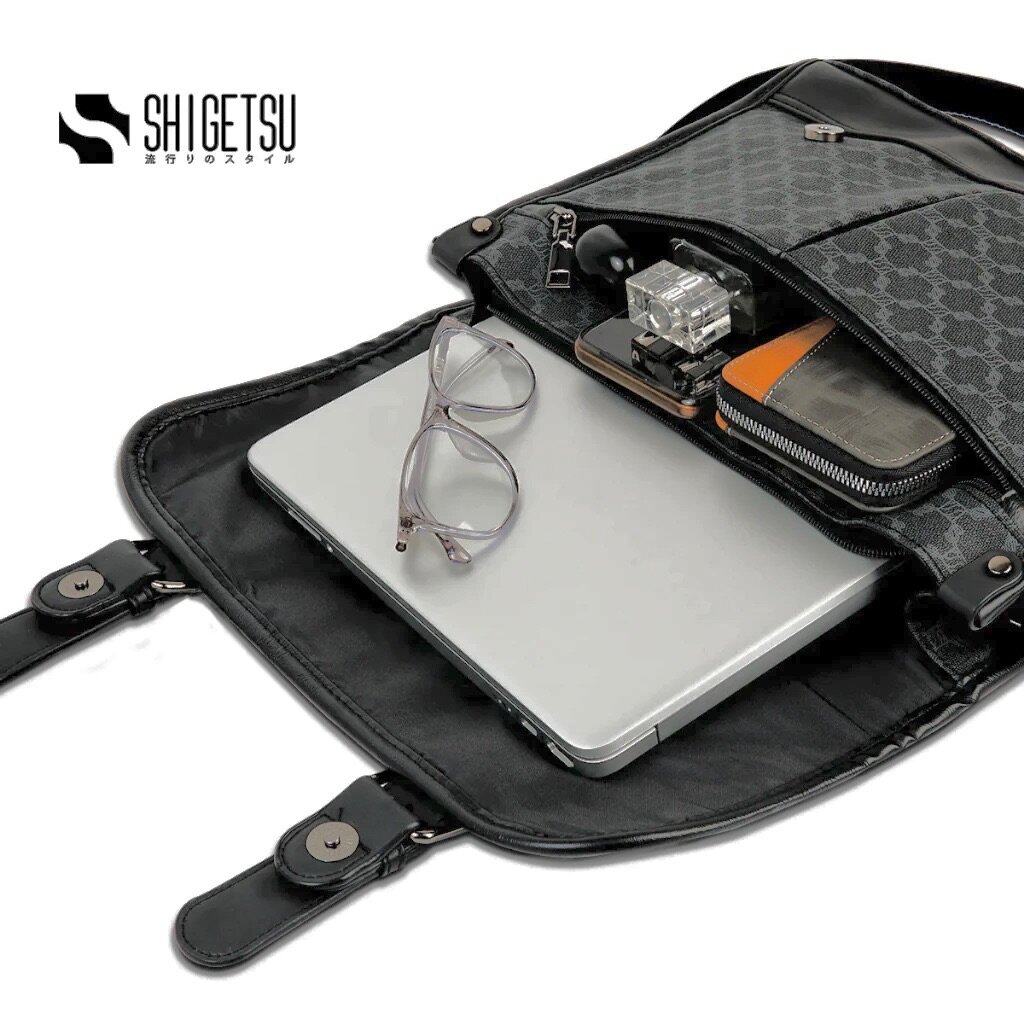 Classic shoulder bag