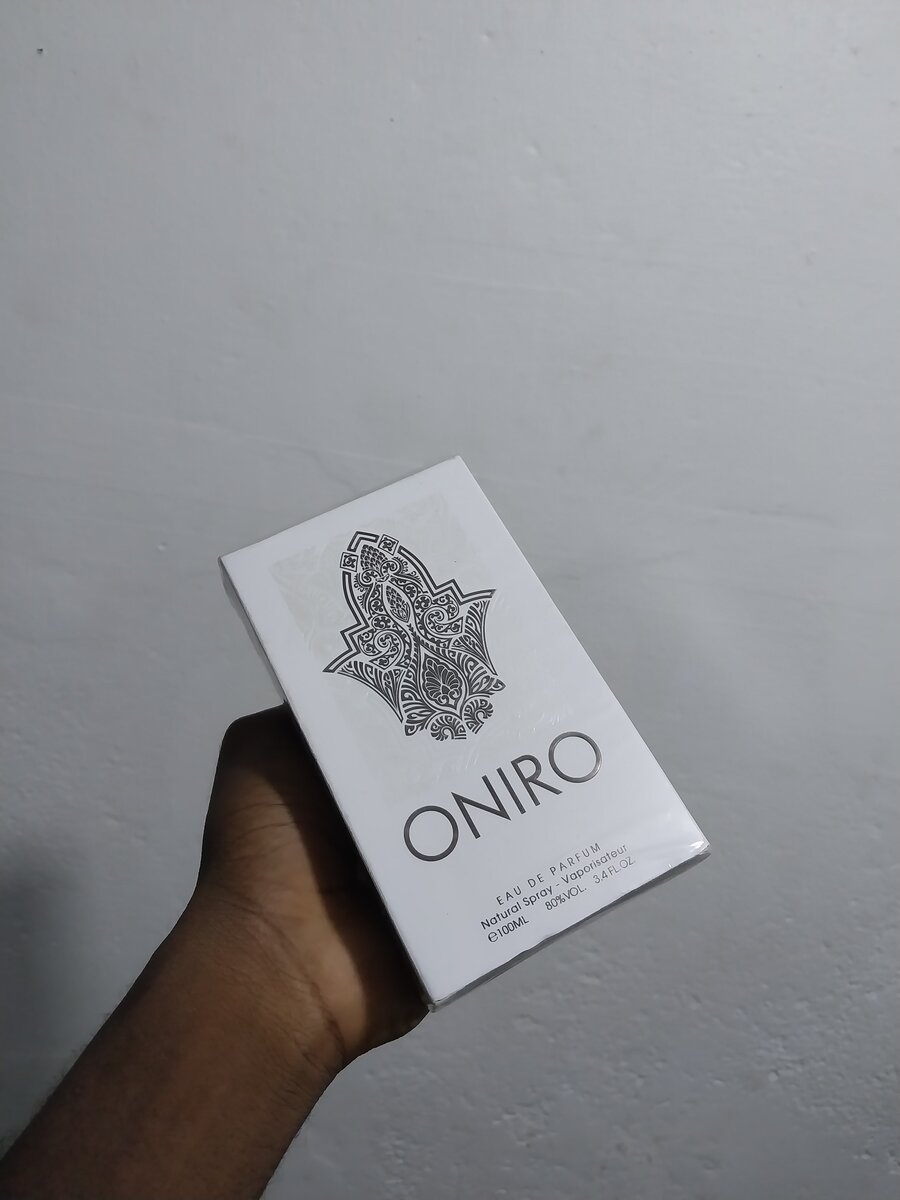 Fragrance world Oniro eau de parfum 100ml white