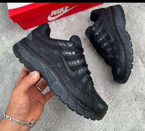 Chaussures de sport Nike noires