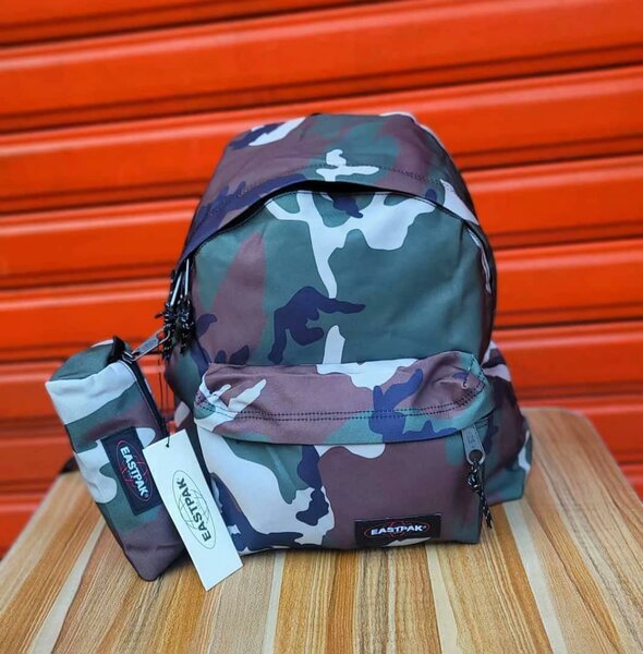 Sac à dos Eastpak avec trousse