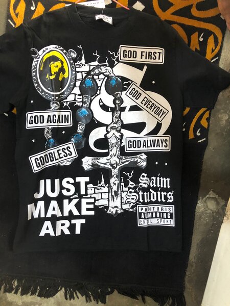 T-shirt graphique noir unique