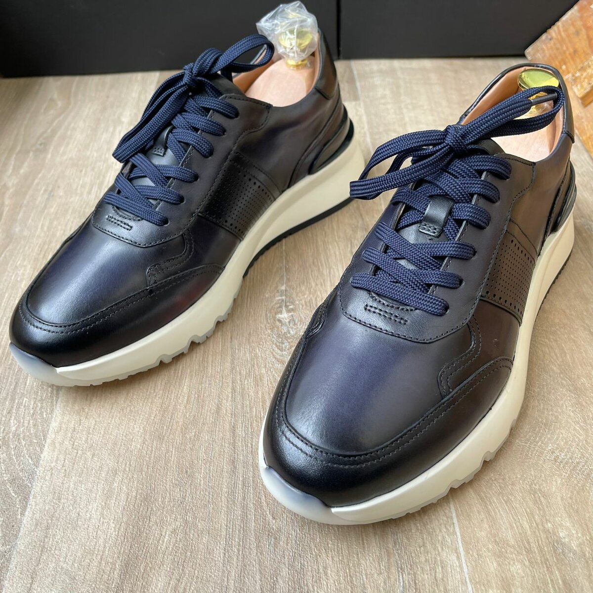 Chaussures en cuir bleu homme