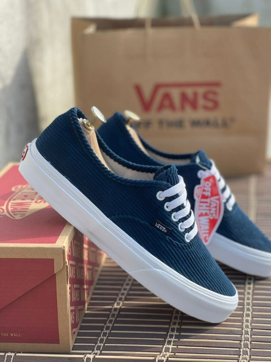 Vans velour