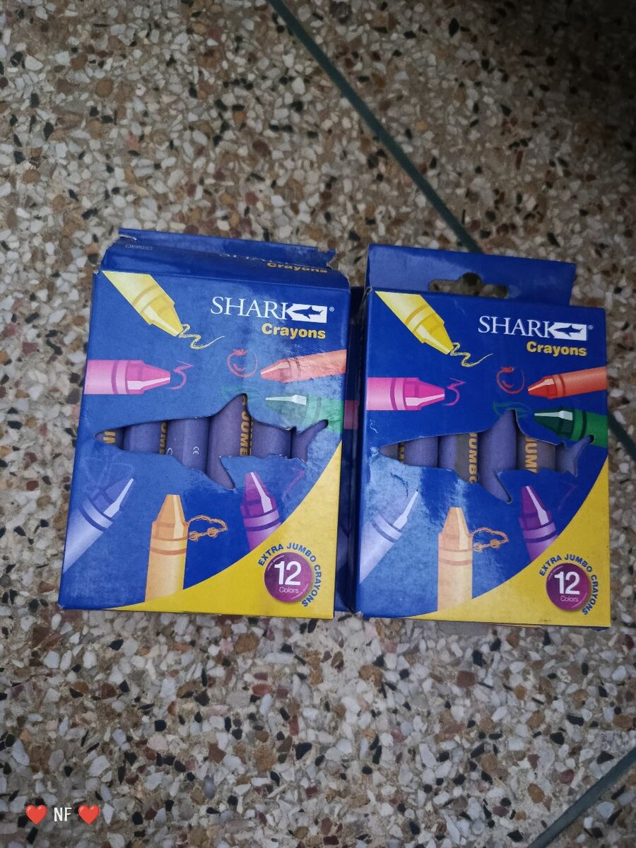 Shark 12cryon colors set