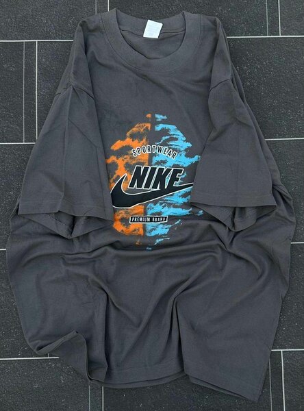 T-shirts graphiques tendance