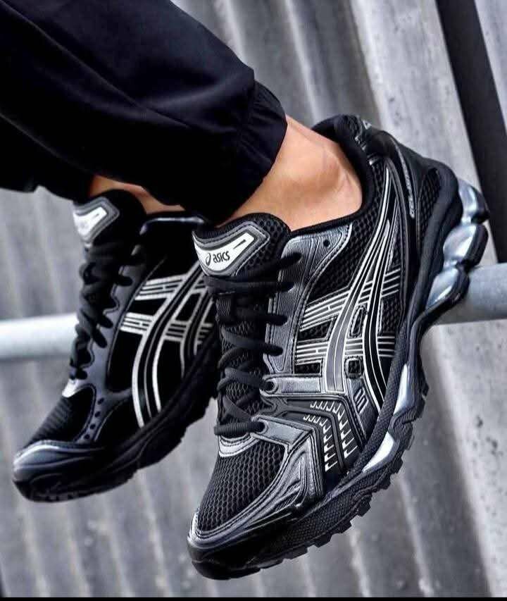 Chaussures de course Asics