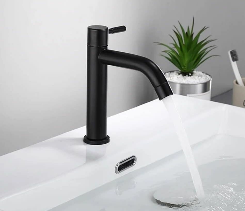 Robinet lavabo moderne noir