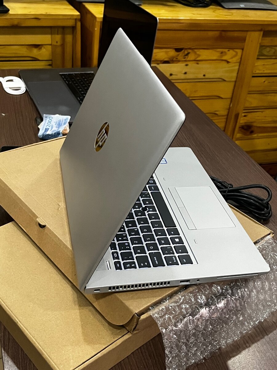Hp Probook 650 G5 , 512ssd M2, 16GoRam , Core i5 , 8th