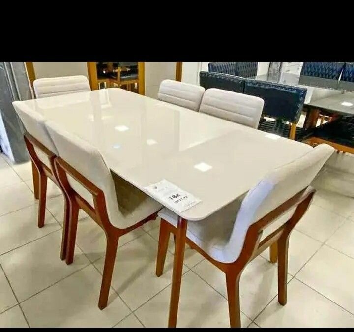 Table à manger moderne 6 places