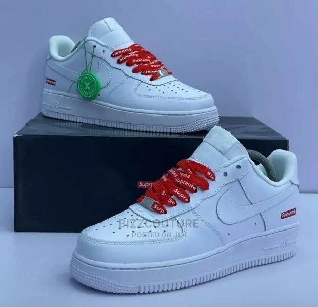 Nike AirForce 1