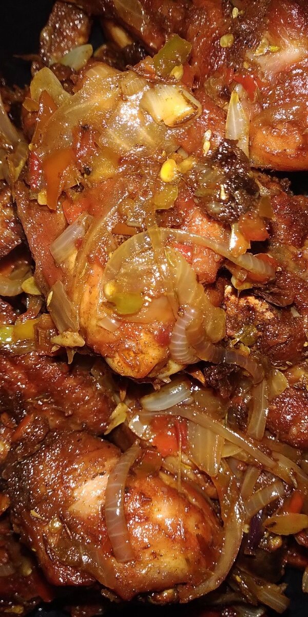 Poulet mijoté épicé maison