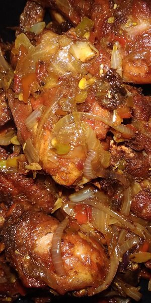 Poulet mijoté épicé maison