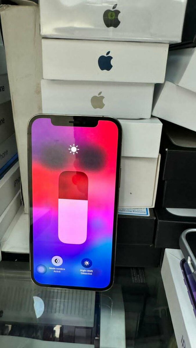 *iphone 12 pro 128giga 200.000