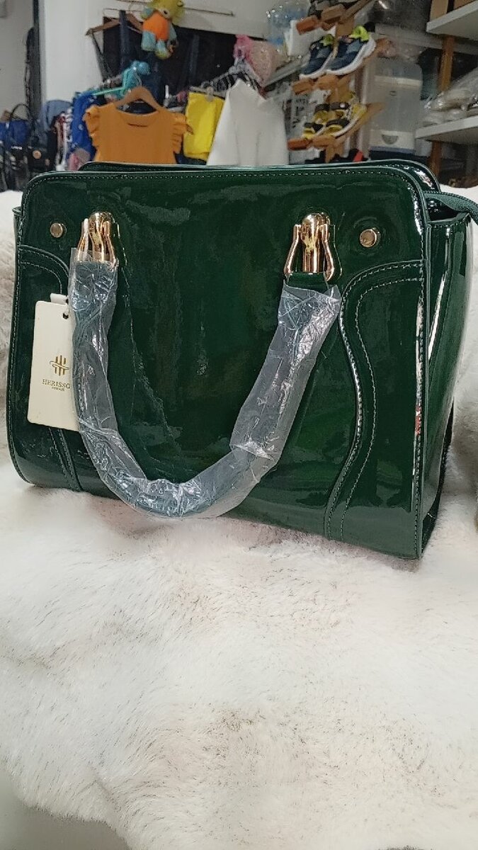 Sac cabas en cuir verni chic