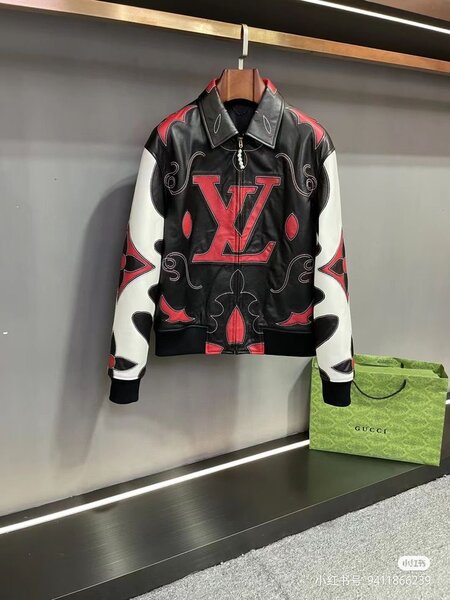 Blouson en cuir LV authentique