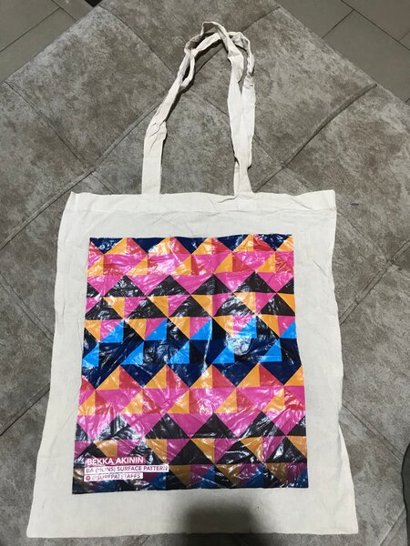 Tote bag en coton imprimé coloré