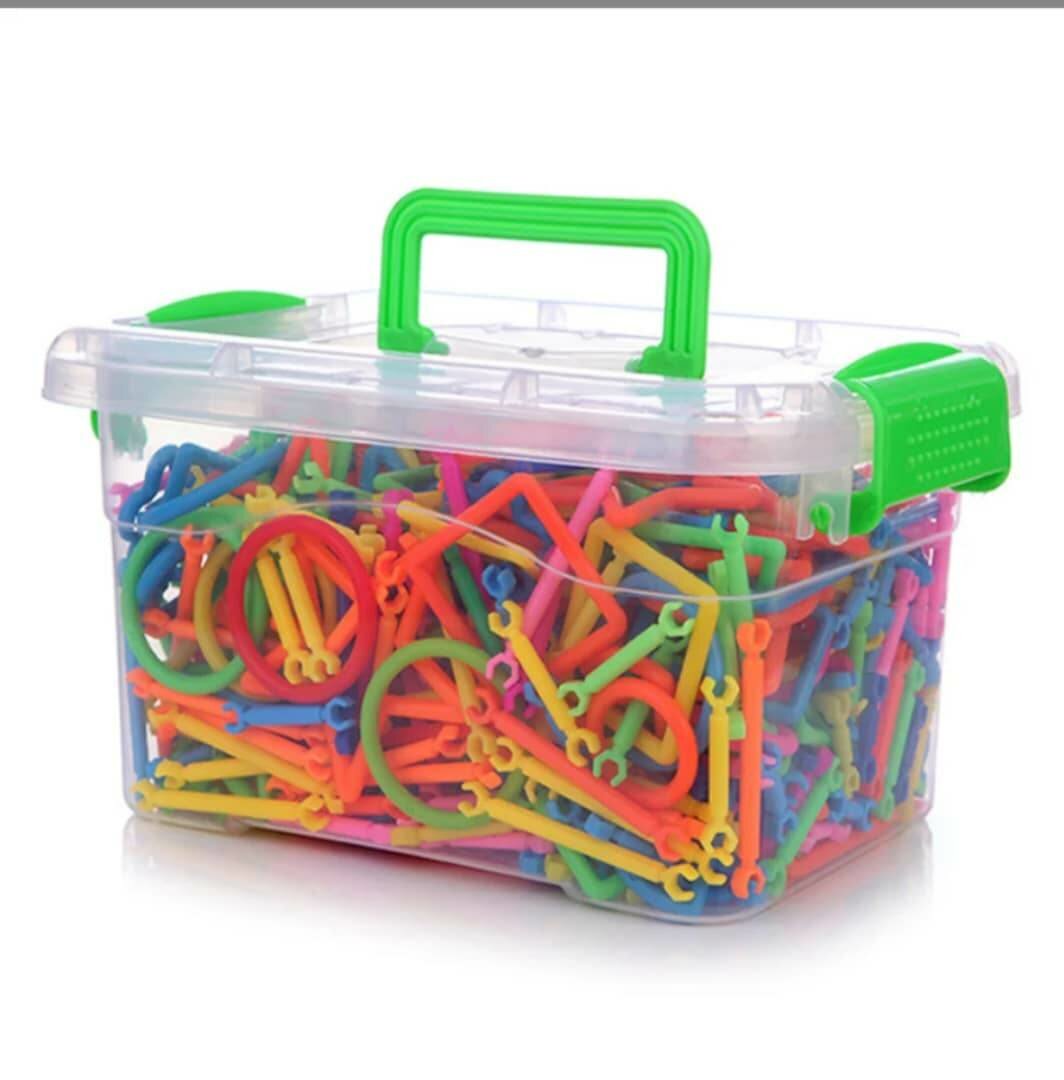 Jeu de construction multicolore