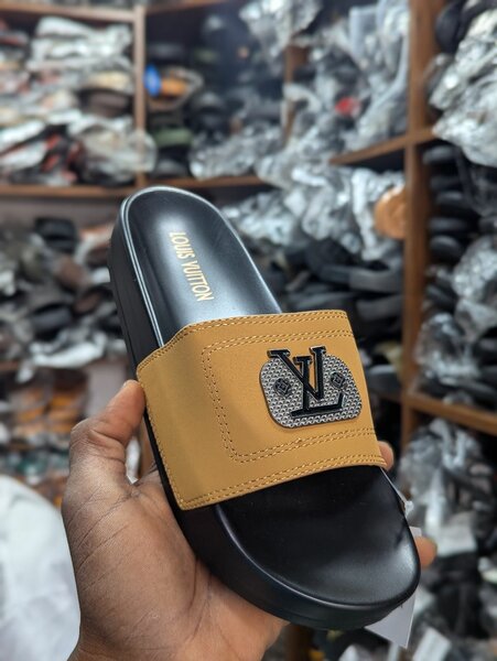 Tongs de luxe pour hommes