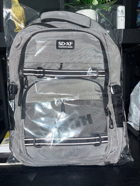 Sac à dos scolaire moderne