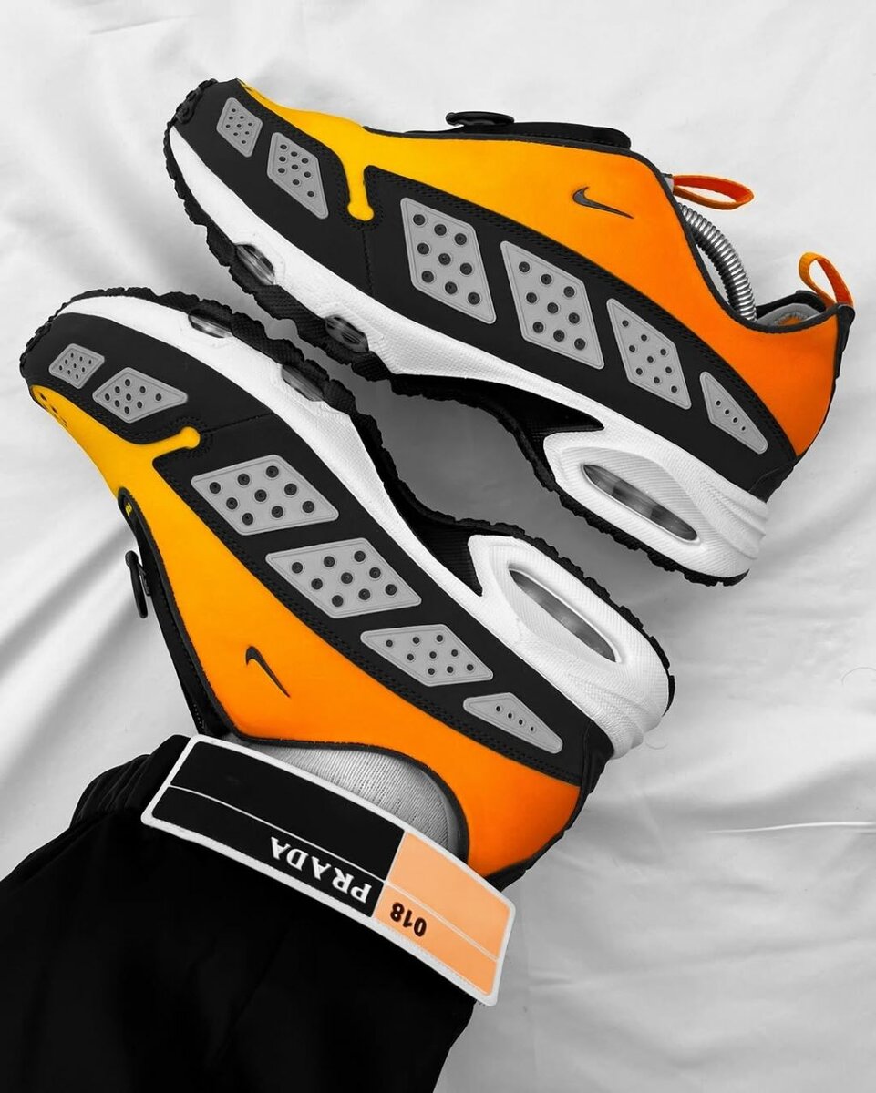 Sneakers tendance orange-noir