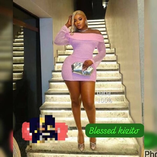 Robe moulante rose élégante