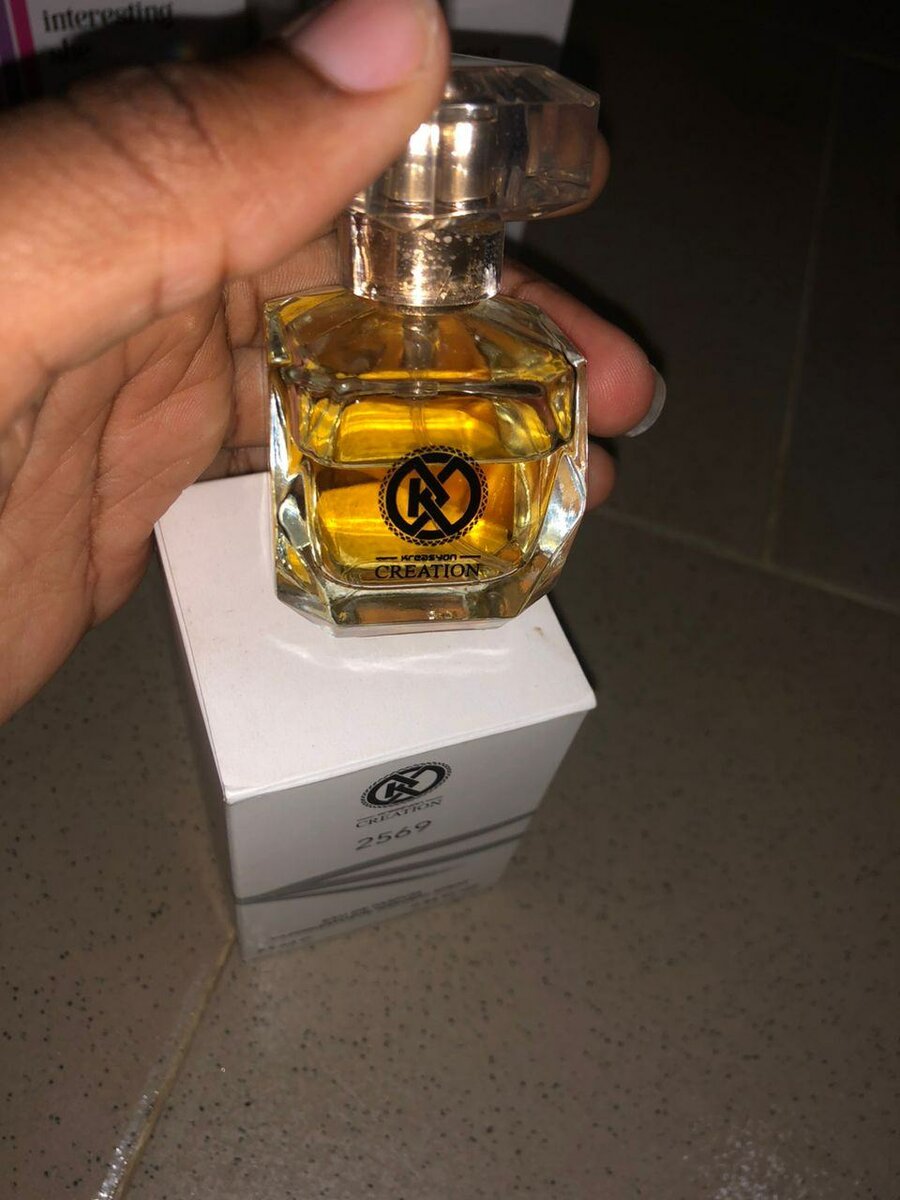 Collection de Parfums Élégants