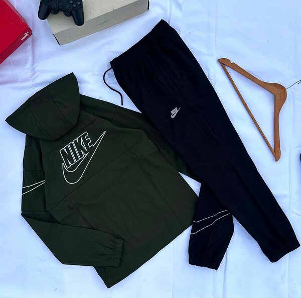 Ensemble de survêtement Nike