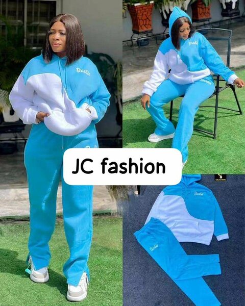 Ensemble de survêtement bleu