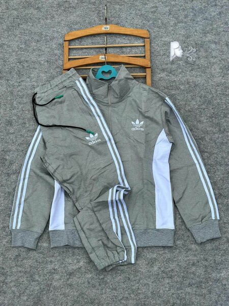 Survêtement Adidas classique