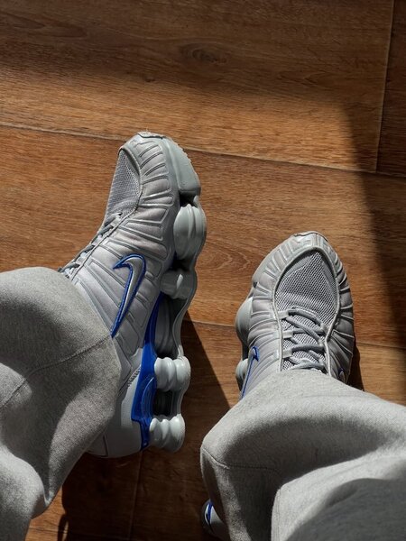 Baskets Gris de Haute Performance