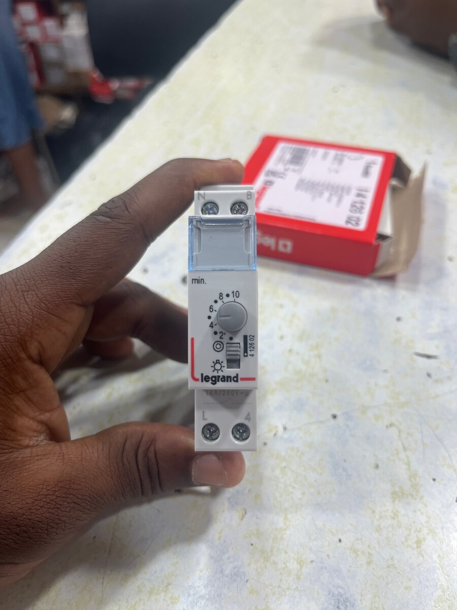 Minuteur Témoin Legrand 16A