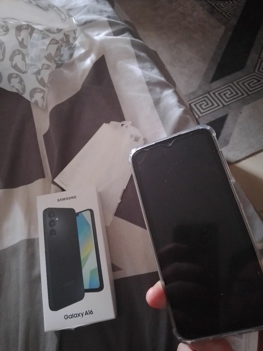 Samsung Galaxy A16 Smartphone