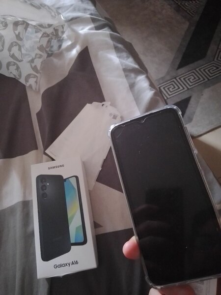 Samsung Galaxy A16 Smartphone