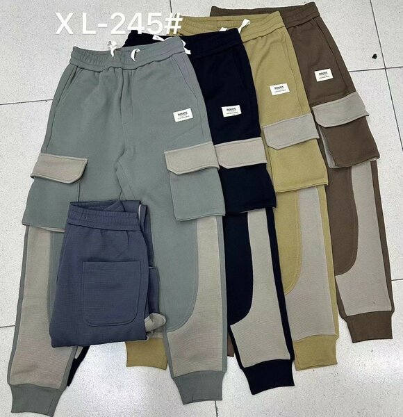 Jogging disponible tout le taille