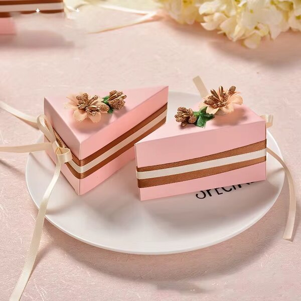 Boîtes Cadeaux en Forme de Gâteau