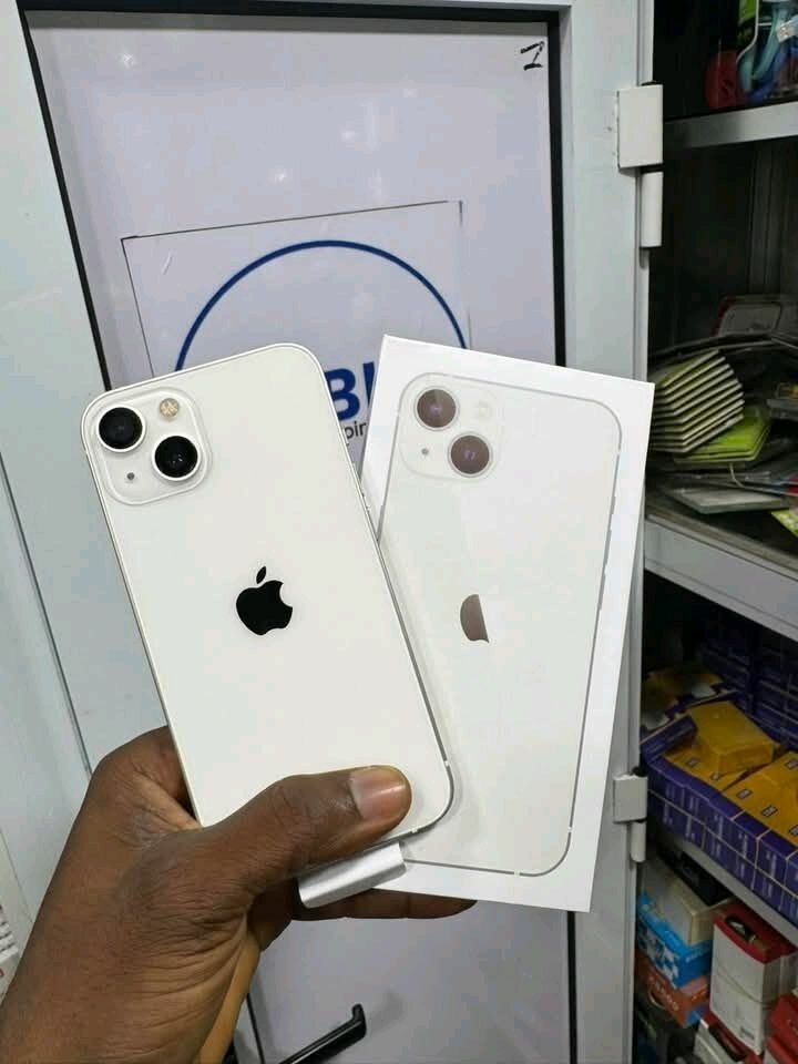 iPhone dernier modèle blanc
