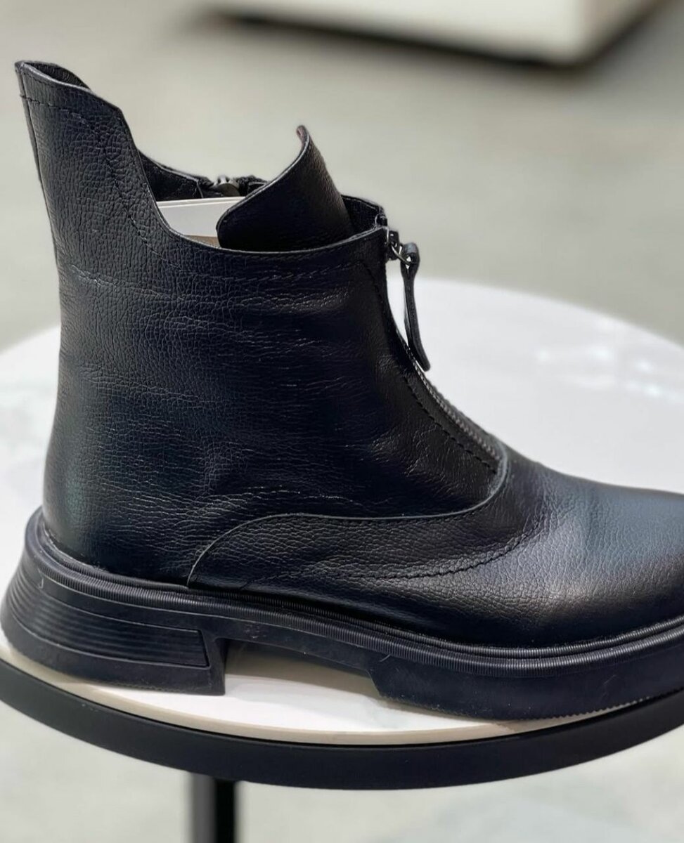 Женские сапоги