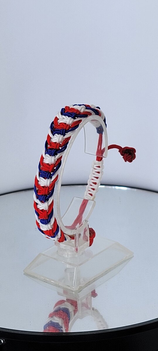 Bracelet tressé tricolore