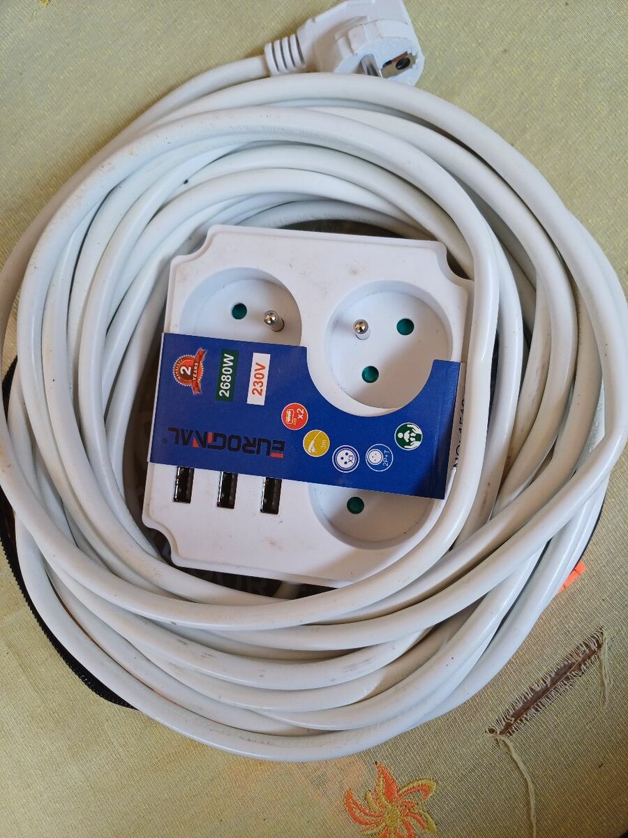 Rallonge 10m avec port usb