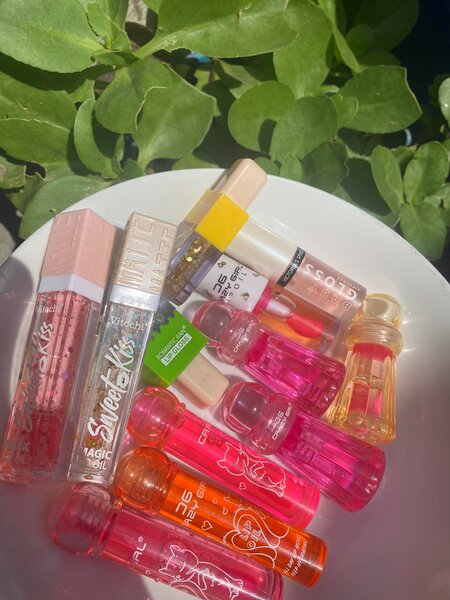 Collection de brillants à lèvres