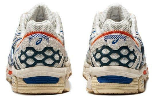 Chaussures ASICS