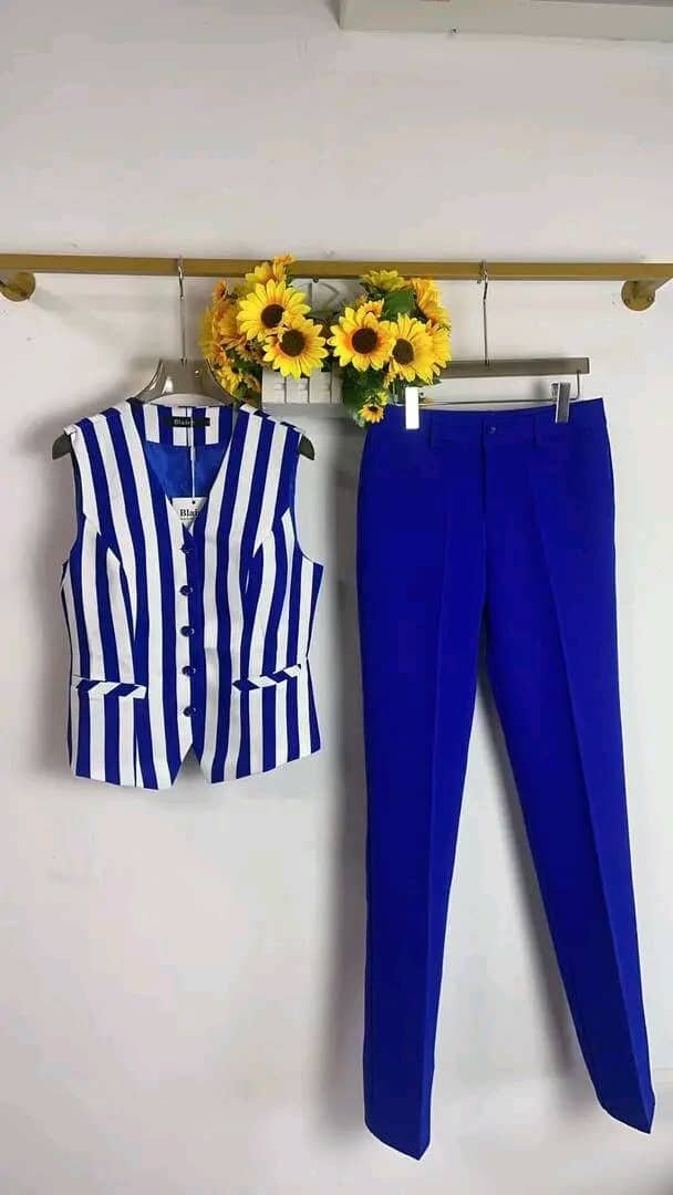 Ensemble élégant rayé pour femmes