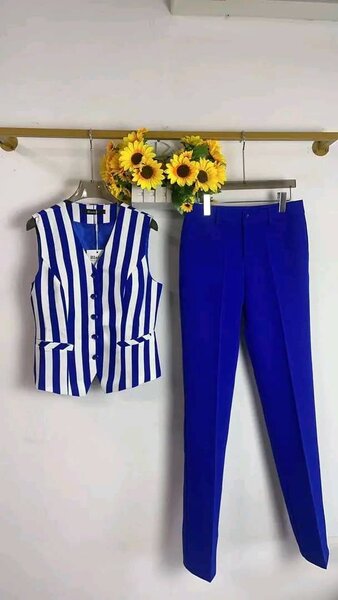 Ensemble élégant rayé pour femmes