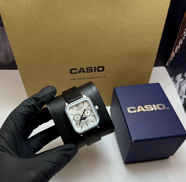 Montre élégante Casio