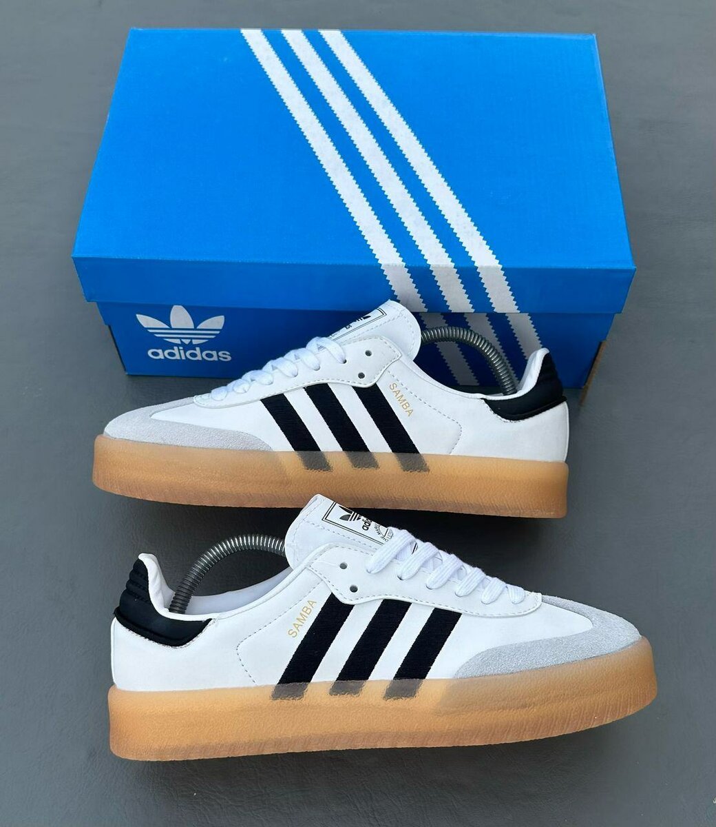 Paire de basket adidas