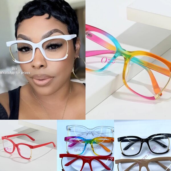 Optical frames in store
